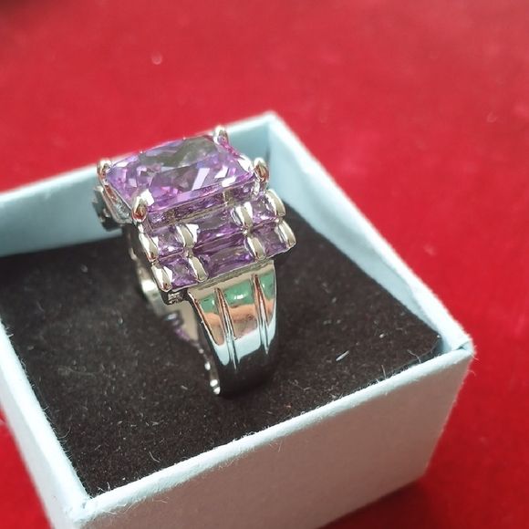 Elegant Purple Gemstone Ring Size 13 - Picture 2 of 6